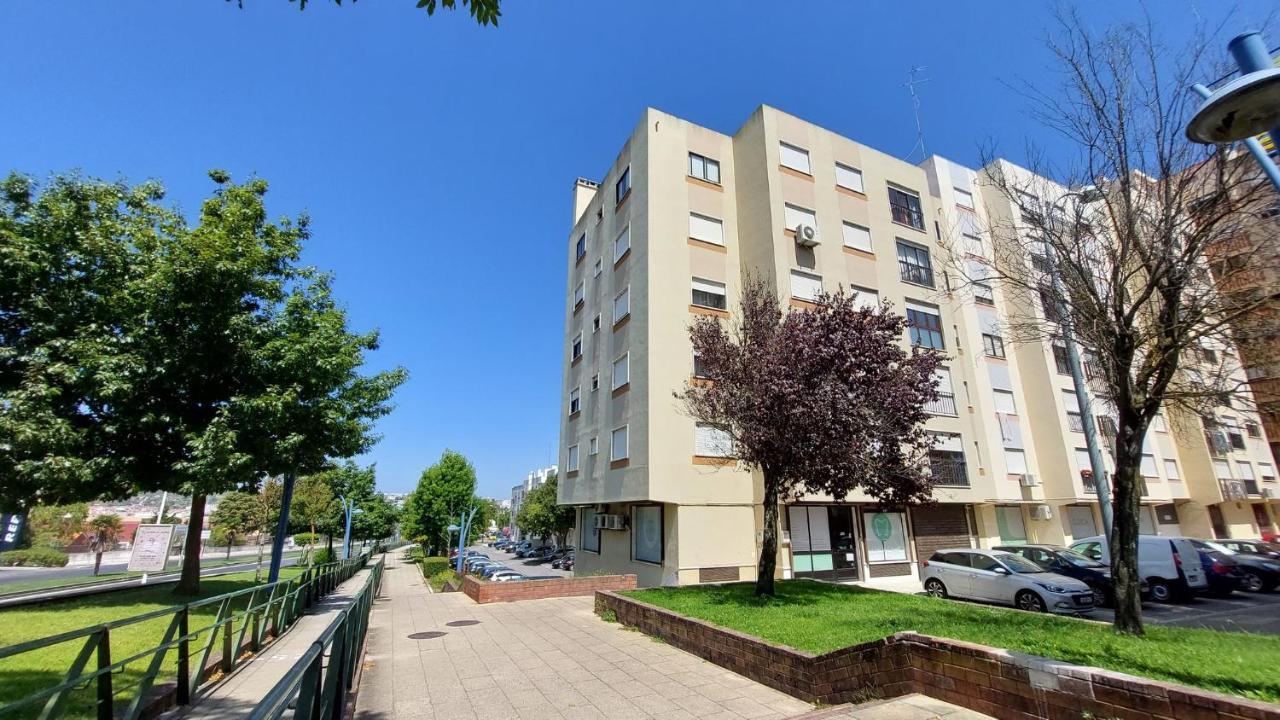 阿马多拉Enjoy Lisbon Cascais Sintra 1200 Metres To Metro Blue Line Sintra Rail Line Free Parking公寓 外观 照片